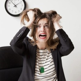 Стресс влияет на здоровье волос