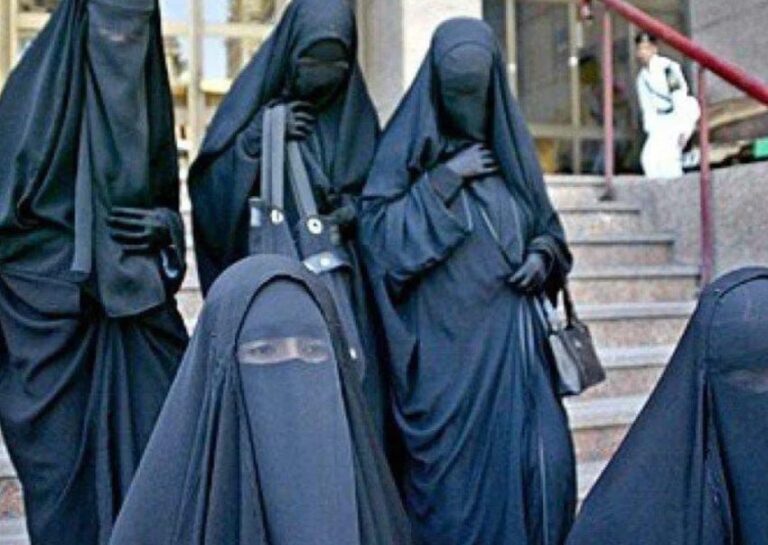 Магистр исламских наук Умм аль-Гьуда объяснила дагестанкам неуместность никаба