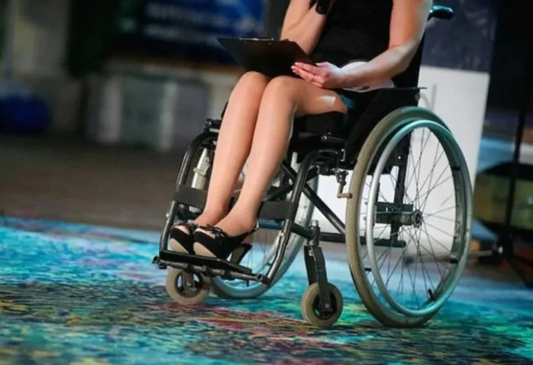 Mash: в Москве резко вырос спрос на путан с инвалидностью из-за нового тренда