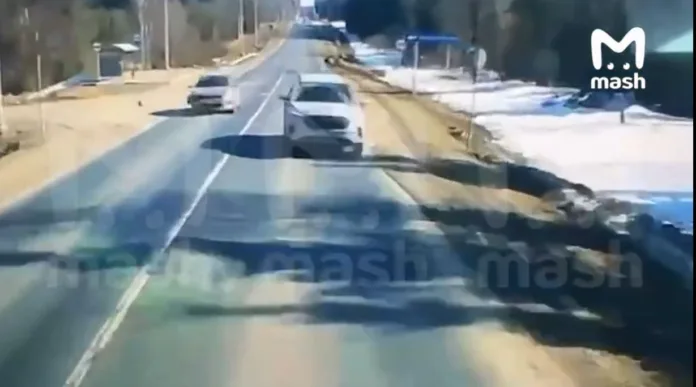 Опубликовано видео смертельного ДТП с участником нападения на девушку в ЖК «Лайнер»