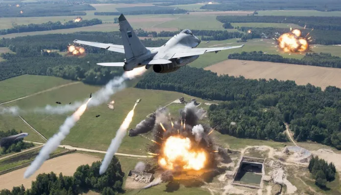 Су-34 уничтожил бункер ВСУ и базу дронов «Баба-Яга» в Сумской области