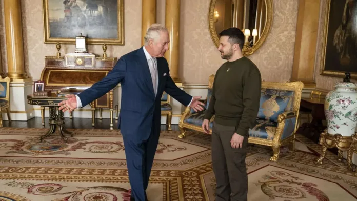 The Guardian: Зеленский хочет видеть Карла III на Украине уже в этом году