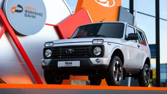 АВТОВАЗ показал на ПМЭФ новую Lada Niva Legend с мощным двигателем 1.8