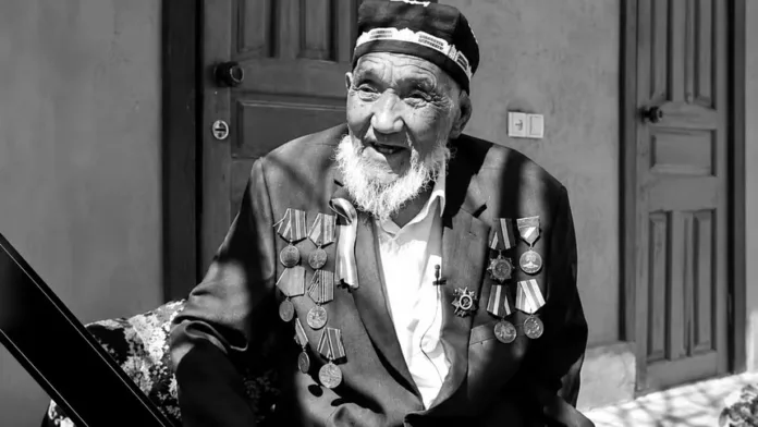 В Узбекистане на 117 году умер старейший ветеран ВОВ Рузибой Баба Сатторов