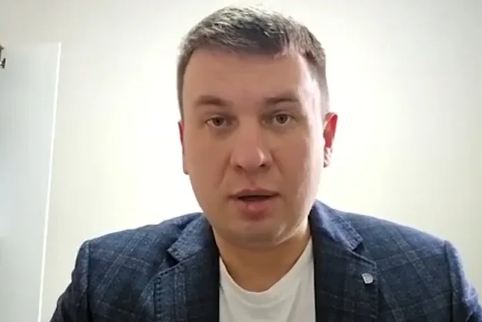 Блогера Илью Ремесло задержали по делу о фейках про ВС РФ