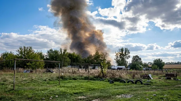 Первые секунды взрыва на заводе пиротехники сняли на видео в Кубринске
