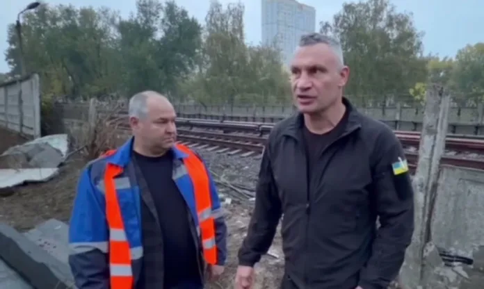 Кличко: Южный мост в Киеве перекрыт, метро не ходит