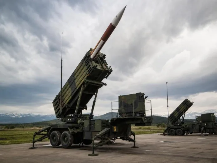Иллюстрация к новости «CBS: США ждёт дефицит боеприпасов для ПВО до 2030 года»