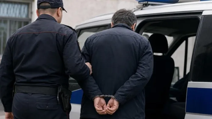 Иллюстрация к новости «В Когалыме мужчину арестовали за оправдание терроризма в мессенджерах»