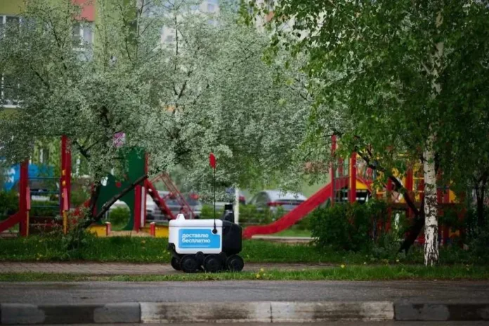 Роботы-доставщики вышли в Советский и Нижегородский районы